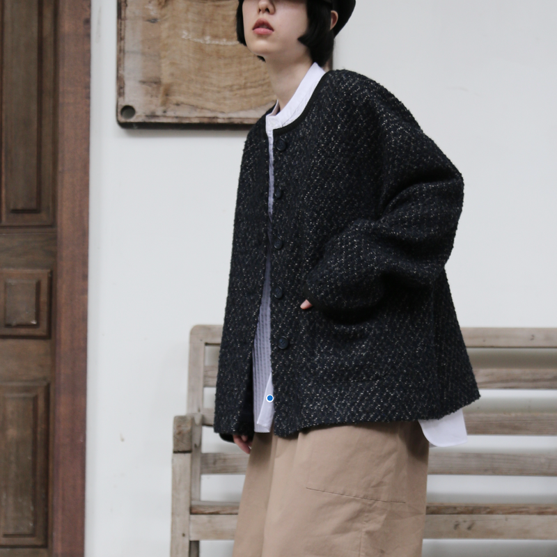 上質に寄り添う、ツイードの羽織りジャケット 　イタリア産上質ウール生地使用　ツイードコート　251008-1