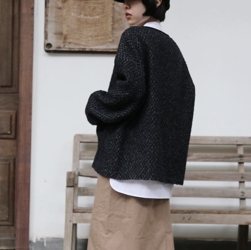 上質に寄り添う、ツイードの羽織りジャケット 　イタリア産上質ウール生地使用　ツイードコート　251008-1