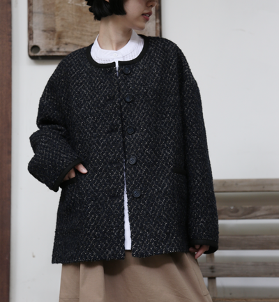 上質に寄り添う、ツイードの羽織りジャケット 　イタリア産上質ウール生地使用　ツイードコート　251008-1