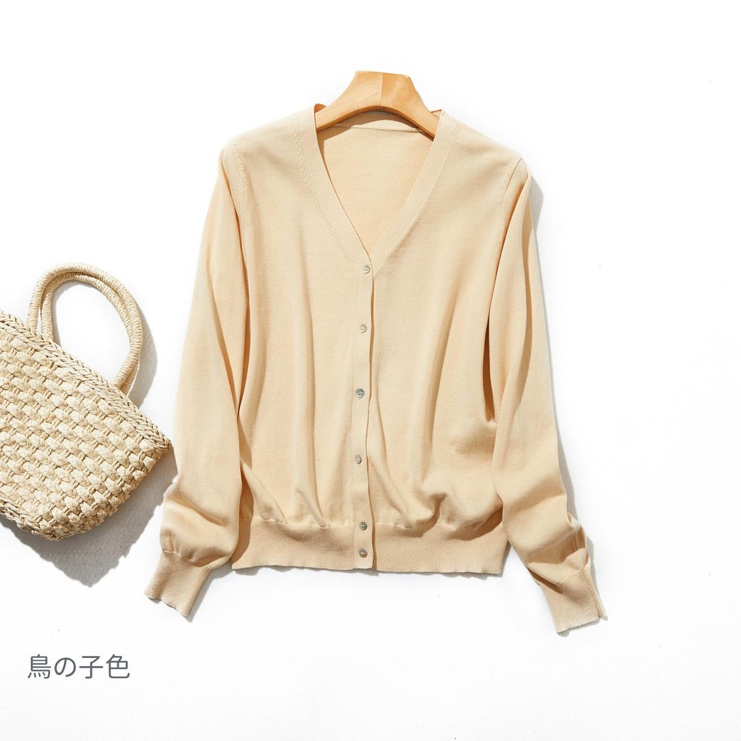 ココだけの自信作年中愛用！コットン100％長袖Vネックカーデ