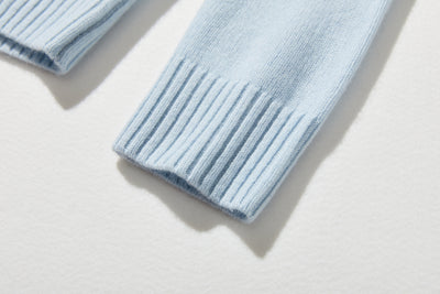 『シンプルだけど、一枚で様になる』カシミヤ100％　タートルネックセーター　厚手　241016