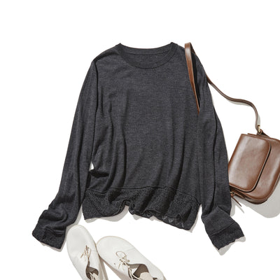 細部に遊び心が光るニットトップス　ウール混　レース編み裾ニット　　251010