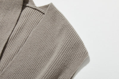 家でも外でもあったかお洒落を楽しむ、ニットベスト　100％　251103-1