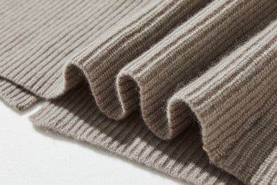 家でも外でもあったかお洒落を楽しむ、ニットベスト　100％　251103-1