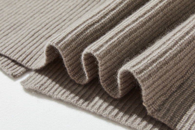 家でも外でもあったかお洒落を楽しむ、ニットベスト　100％　251103-1