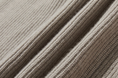 家でも外でもあったかお洒落を楽しむ、ニットベスト　100％　251103-1