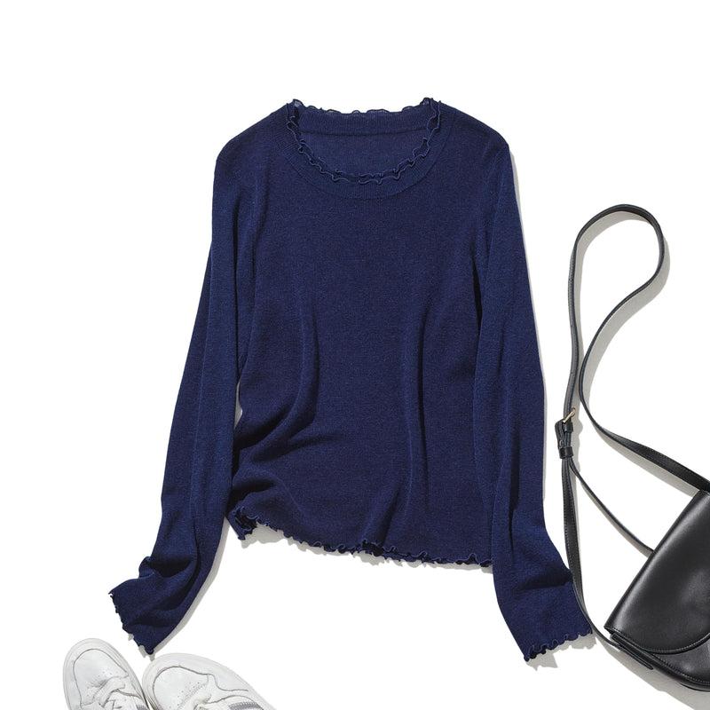 すっきり女性らしいシルエット。肌に寄り添う、軽くて暖かなハイゲージニット 251102