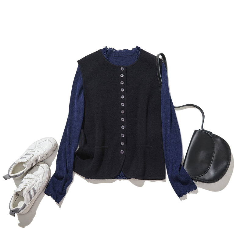 快適さとスタイルを両立　上質なウール100%のニットベスト　ウール100％　　251101