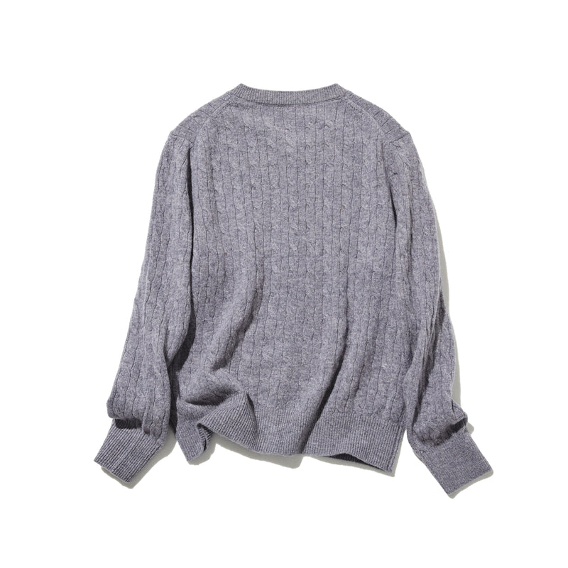 時代を超えて愛されるケーブル編みカーディガン　ウール100％カーディガン ウールニット　251121