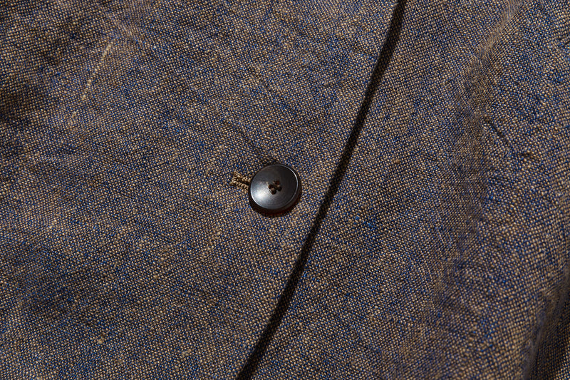 一枚あると、心強いリネン100％のテーラードジャケット　アウター　251005