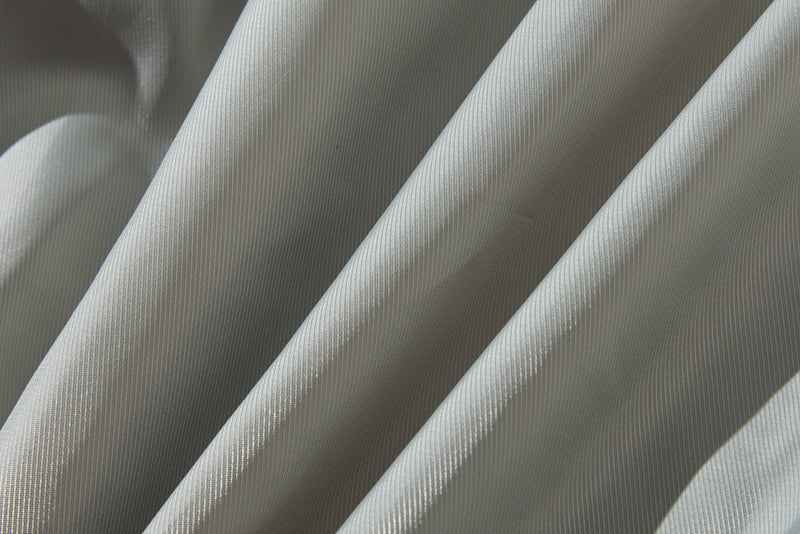 ロングシーズン着まわせる優秀アイテム　トレンチコート　ミドル丈コート　251003