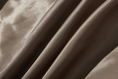 ロングシーズン着まわせる優秀アイテム　トレンチコート　ミドル丈コート　251003