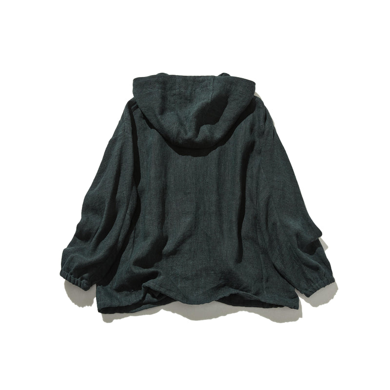 A versatile piece that can be worn for years to come. 100% linen hooded jacket. Fall/winter outerwear. Product code: 250902