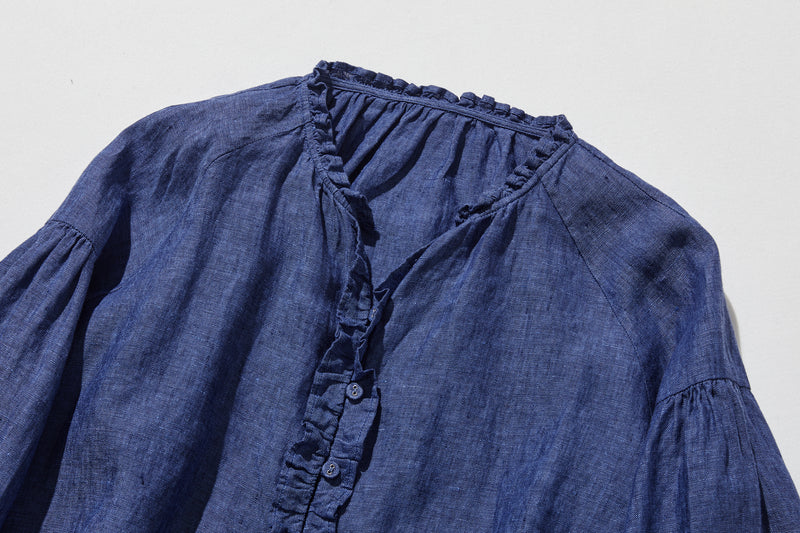 季節を問わず活躍する万能アイテム　フランス産リネン　リネンブラウス　250213