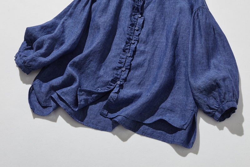 季節を問わず活躍する万能アイテム　フランス産リネン　リネンブラウス　250213