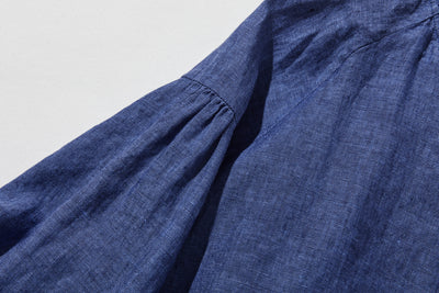 季節を問わず活躍する万能アイテム　フランス産リネン　リネンブラウス　250213