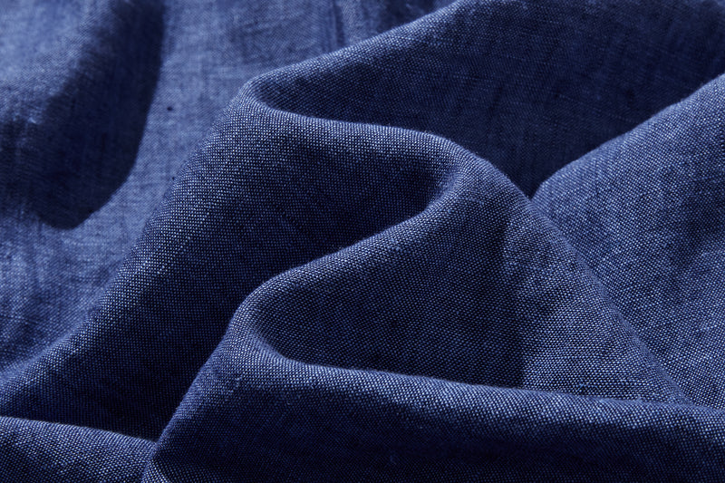 季節を問わず活躍する万能アイテム　フランス産リネン　リネンブラウス　250213