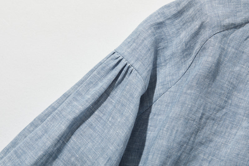 季節を問わず活躍する万能アイテム　フランス産リネン　リネンブラウス　250213