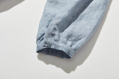 季節を問わず活躍する万能アイテム　フランス産リネン　リネンブラウス　250213