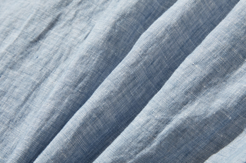 季節を問わず活躍する万能アイテム　フランス産リネン　リネンブラウス　250213