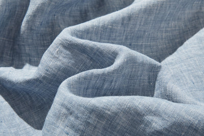 季節を問わず活躍する万能アイテム　フランス産リネン　リネンブラウス　250213