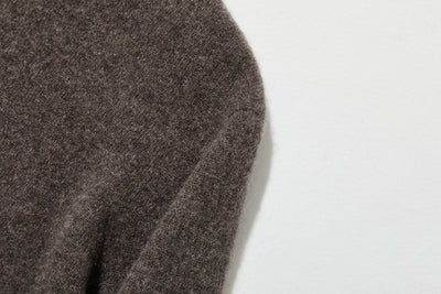 ★2025新色★やわらかい繊維から生まれる最高の心地良さ　カシミヤ100％　ハイネック ニット　231109