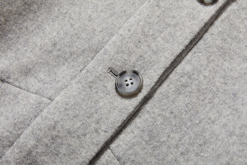 軽くて暖かいフード付きアウター　ウールアウター　241206