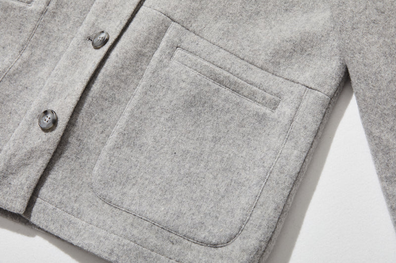 軽くて暖かいフード付きアウター　ウールアウター　241206