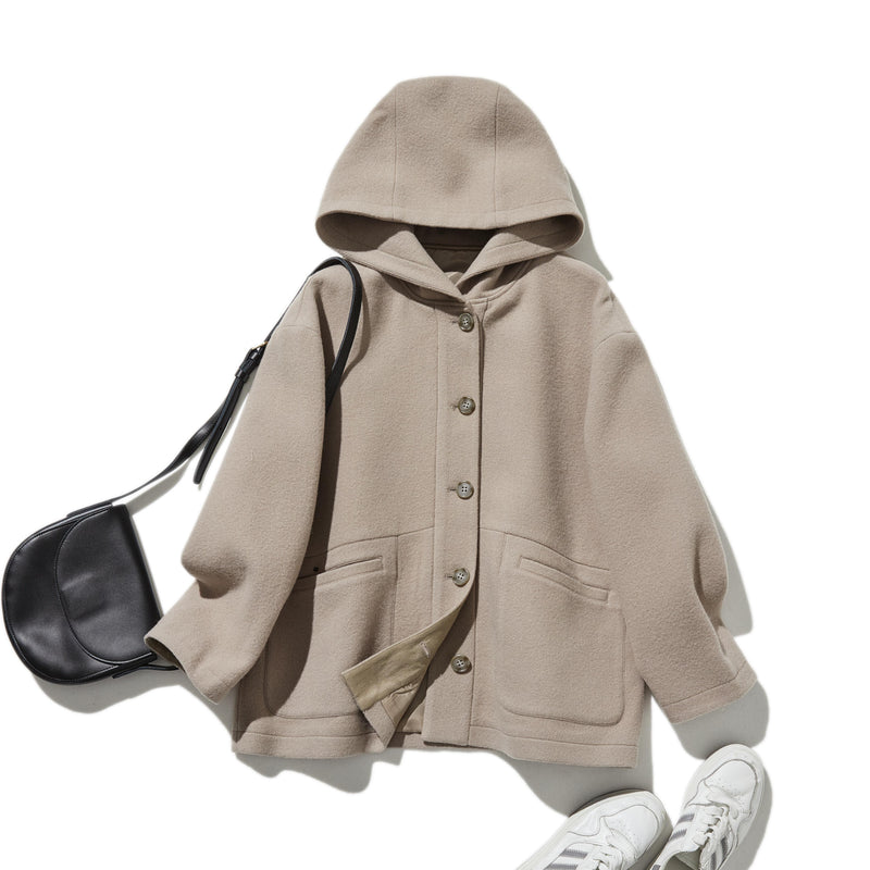 軽くて暖かいフード付きアウター　ウールアウター　241206