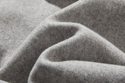 軽くて暖かいフード付きアウター　ウールアウター　241206