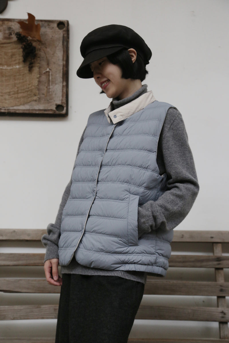 【両面着用できるダウンベスト】寒い季節の必須アイテム！秋冬ダウンベスト　　251109