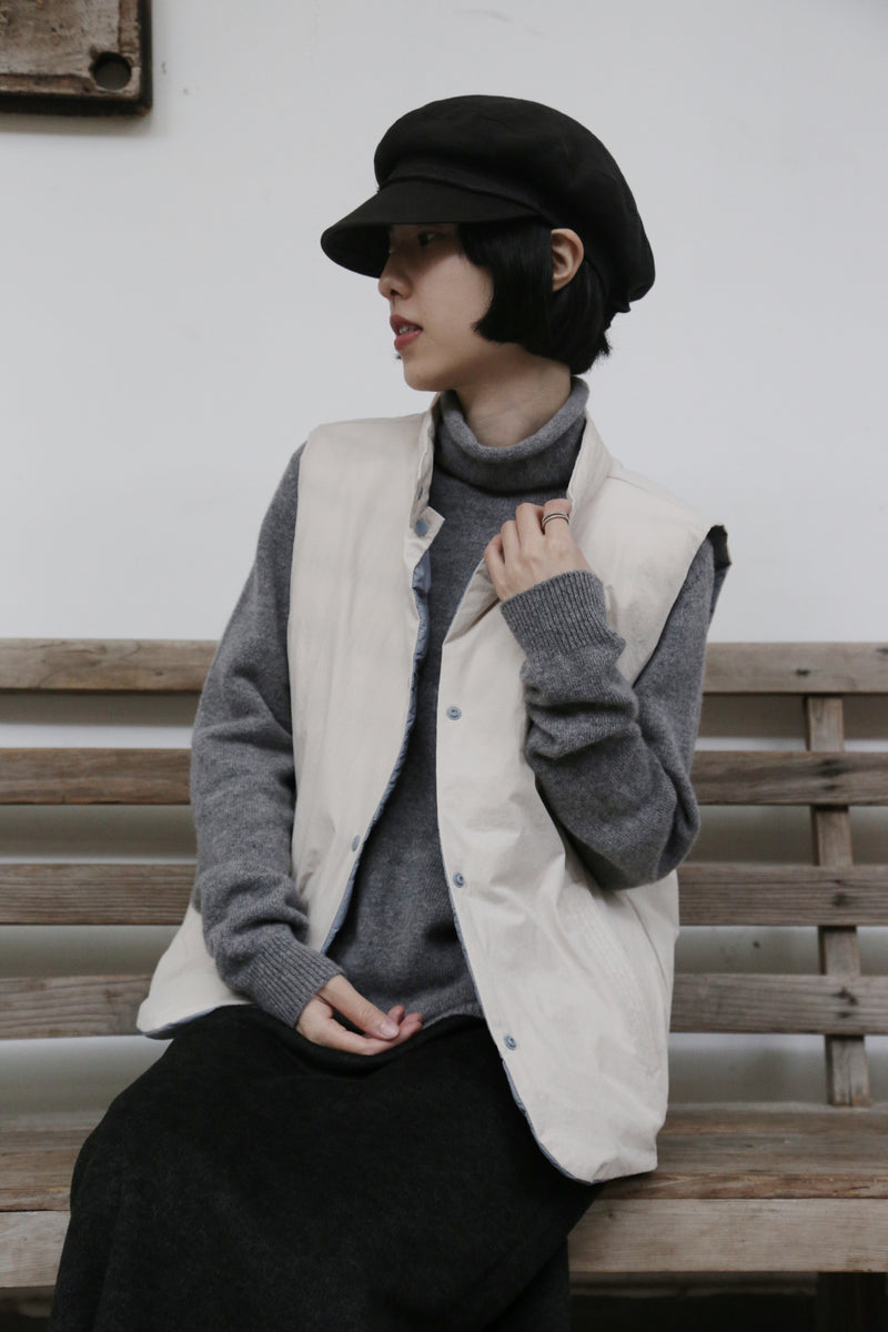 【両面着用できるダウンベスト】寒い季節の必須アイテム！秋冬ダウンベスト　　251109