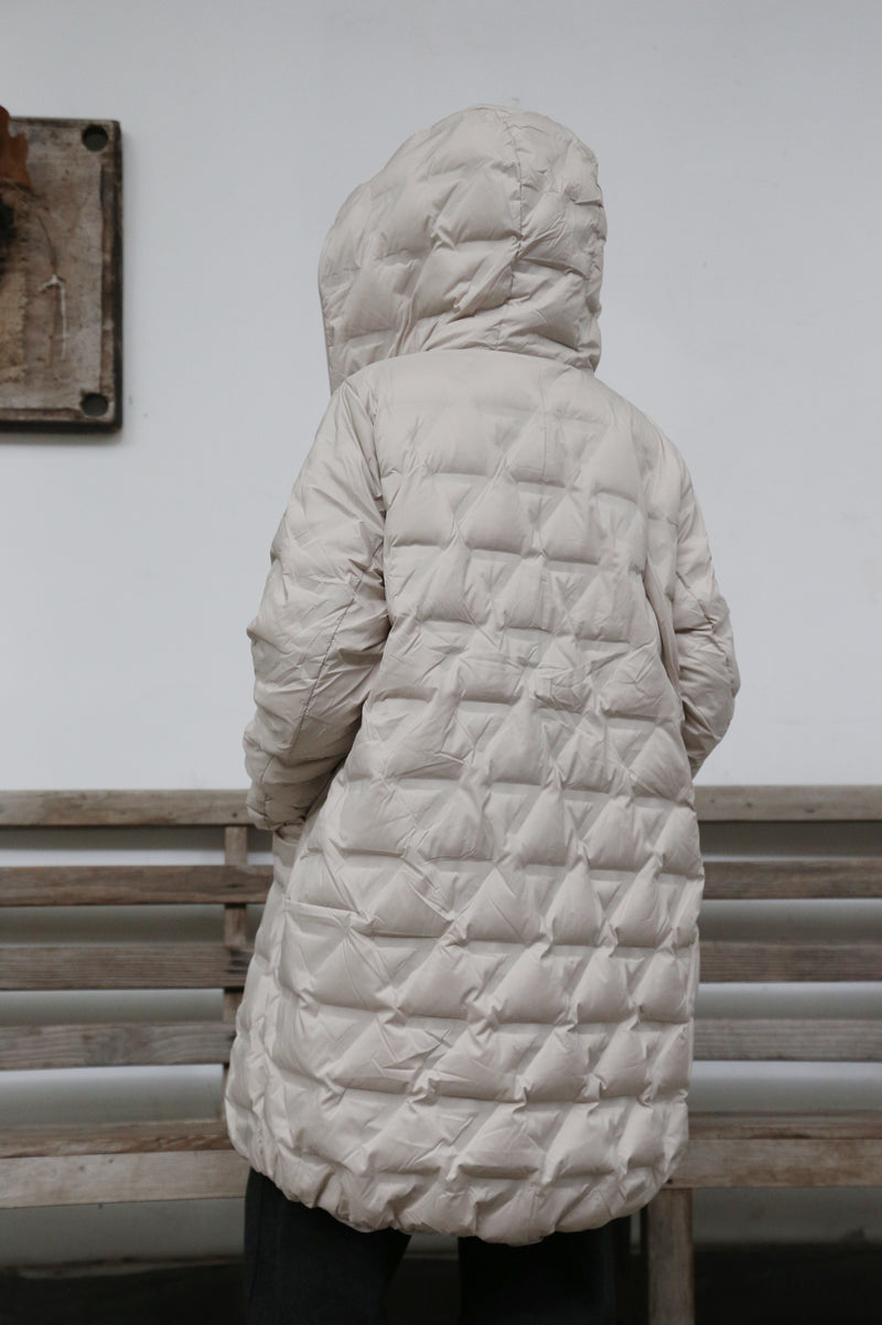 1枚で2つの魅力！ふんわりショールカラー　リバーシブルダウン　ダウンコート　 251108