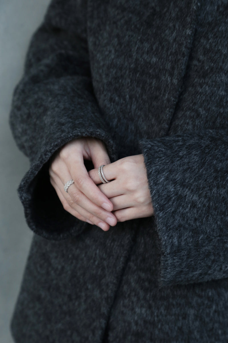 熟練の技が光る、総手縫いウールハイネックコート　ウールコート　251131-1