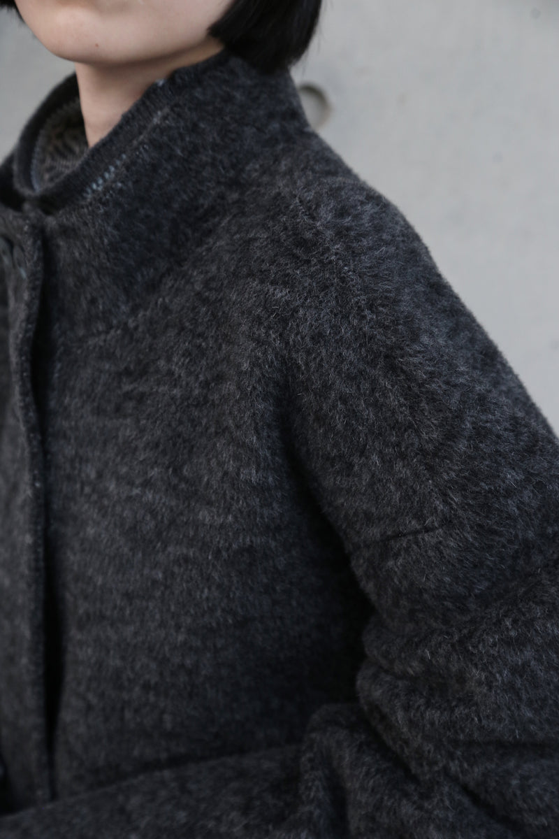 熟練の技が光る、総手縫いウールハイネックコート　ウールコート　251131-1