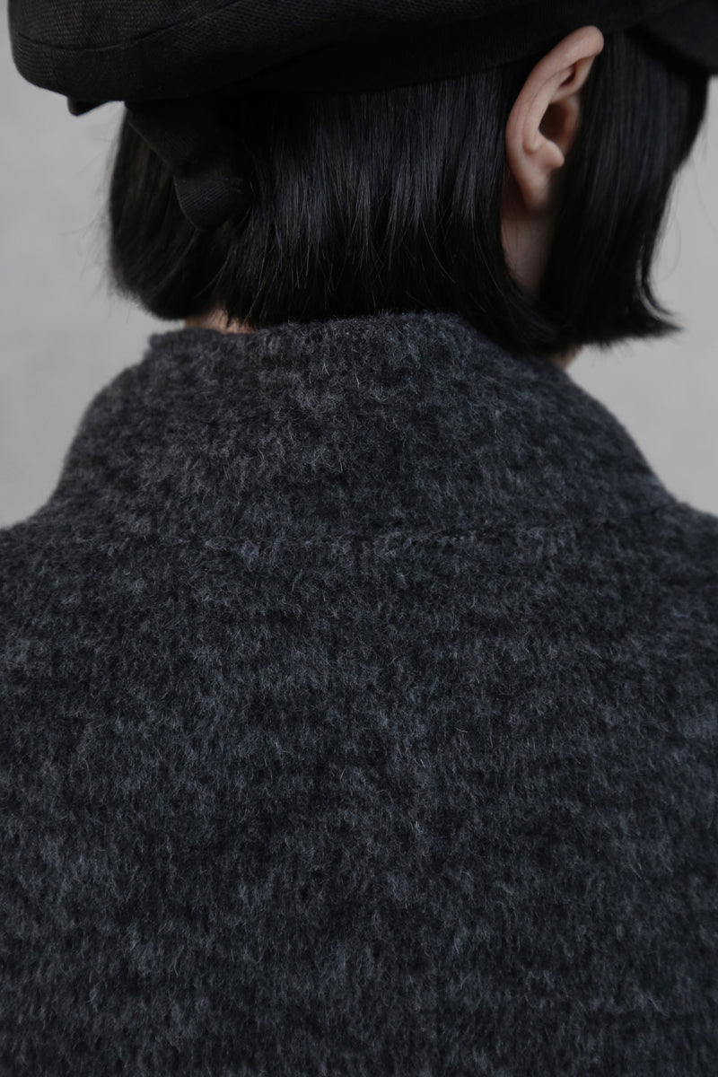 熟練の技が光る、総手縫いウールハイネックコート　ウールコート　251131-1