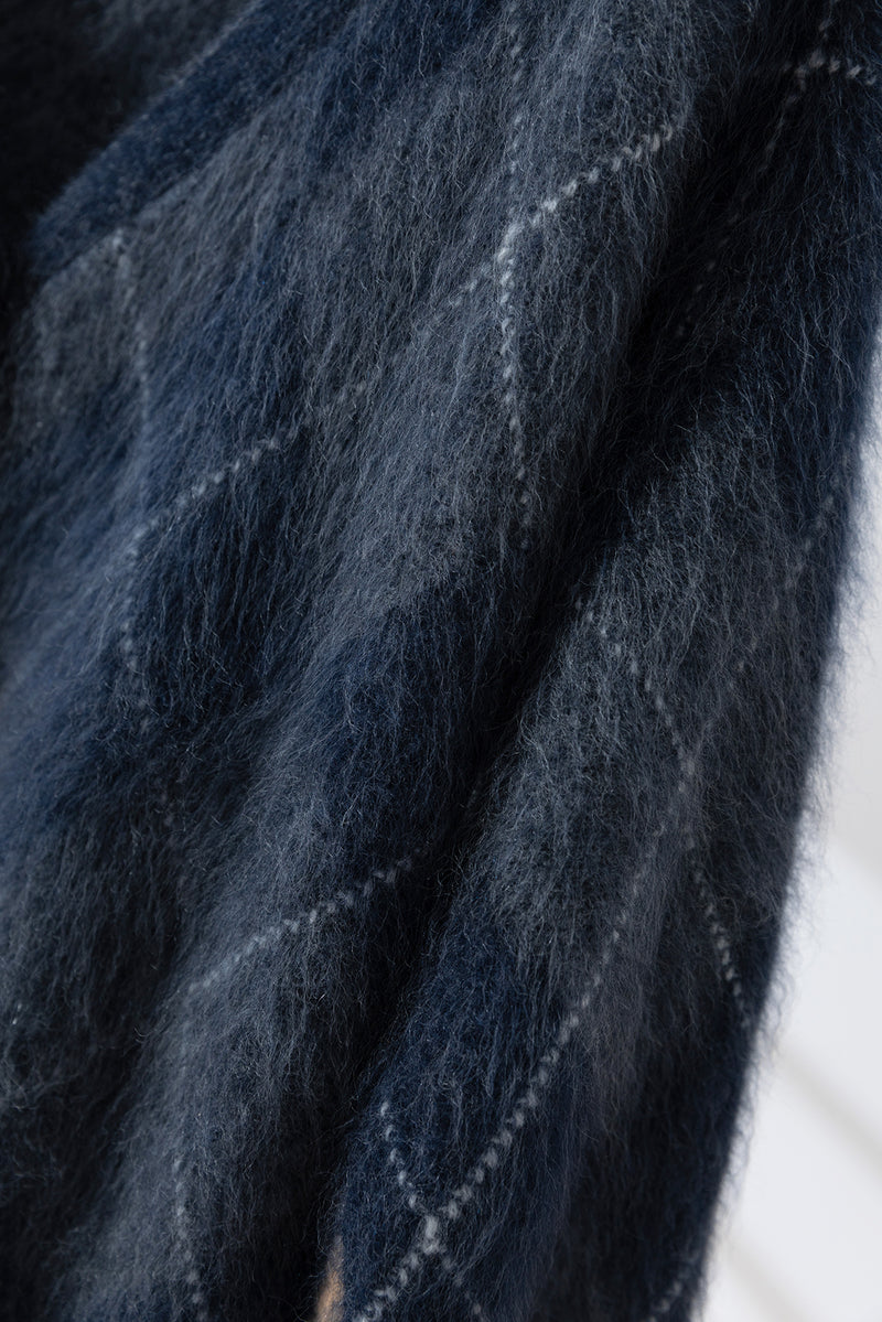 防寒性とおしゃれさを兼ね備えた、秋冬の必須アイテム ウールとカシミヤ混カーディガン　251124