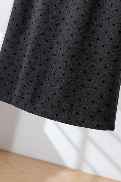 さまざまな着回しができるロングスカート　マキシ丈スカート　ドット柄スカート　251116