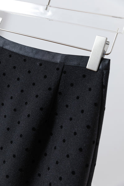 さまざまな着回しができるロングスカート　マキシ丈スカート　ドット柄スカート　251116