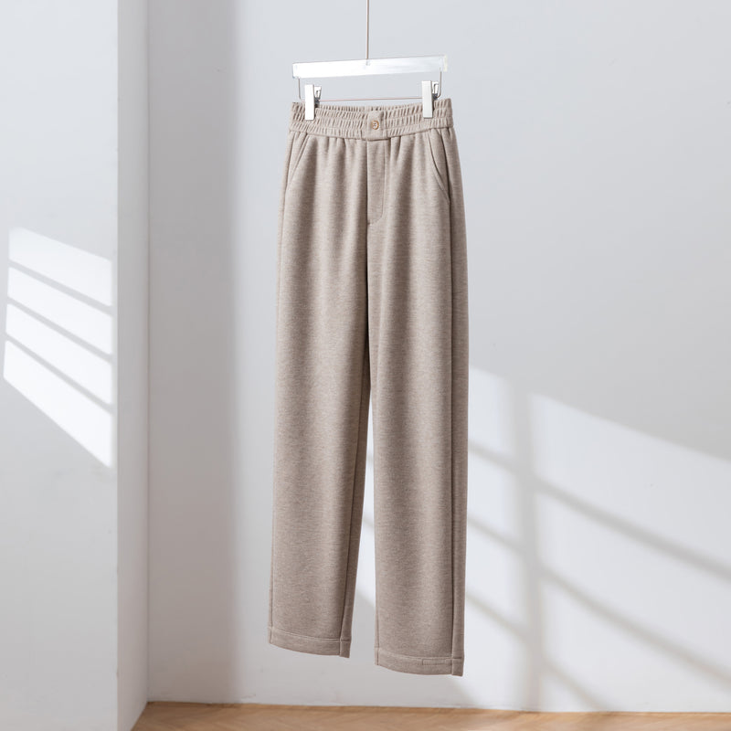 寒い季節も穿くだけであったか ウール混ボンディング生地　テーパードパンツ　251119