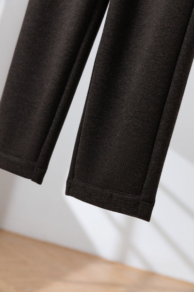 寒い季節も穿くだけであったか ウール混ボンディング生地　テーパードパンツ　251119