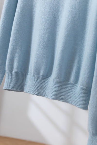 やわらかい繊維から生まれる最高の心地良さ　カシミヤ100％　クルーネック　カシミヤセーター　251002