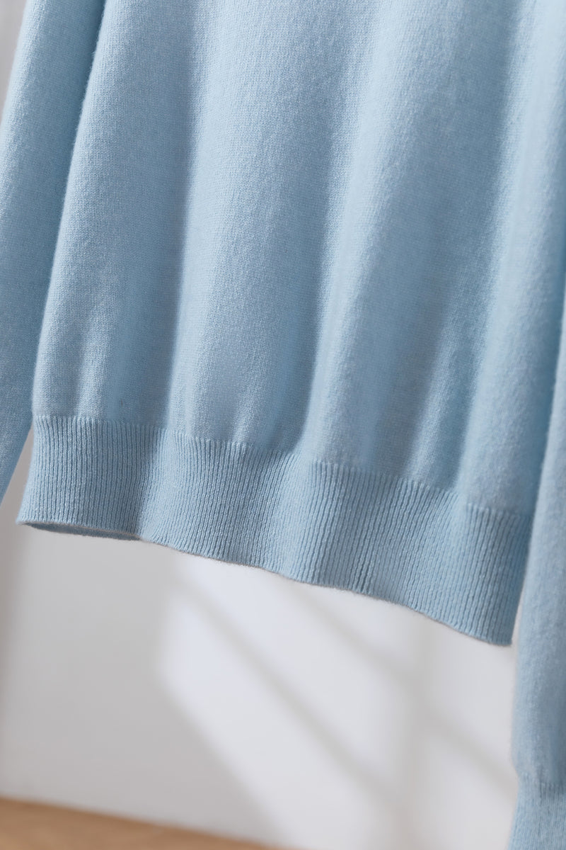 やわらかい繊維から生まれる最高の心地良さ　カシミヤ100％　クルーネック　カシミヤセーター　251002