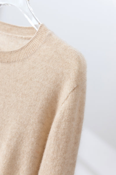 やわらかい繊維から生まれる最高の心地良さ　カシミヤ100％　クルーネック　カシミヤセーター　251002