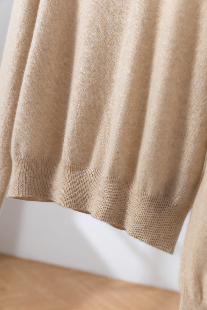 やわらかい繊維から生まれる最高の心地良さ　カシミヤ100％　クルーネック　カシミヤセーター　251002