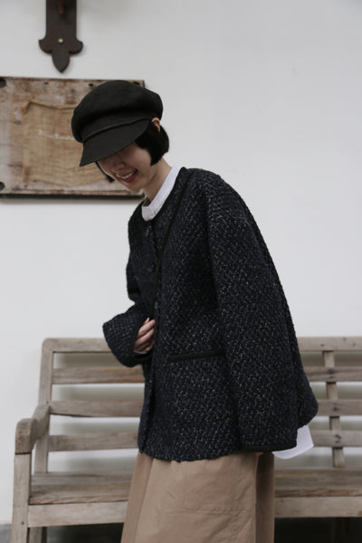 上質に寄り添う、ツイードの羽織りジャケット 　イタリア産上質ウール生地使用　ツイードコート　251008-1