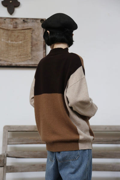 上品で雰囲気を醸し出す配色セーター　前後２wayセーター　ウールセーター ハイネック ニット　251006-1