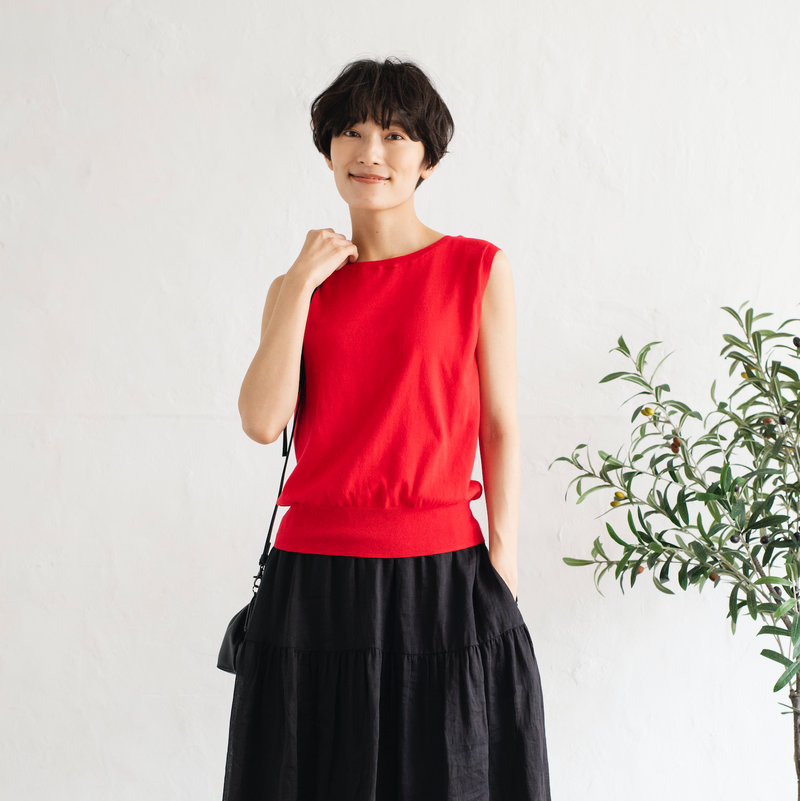 大人の毎日を彩る「実力派」ノースリーブニットトップス　コットン100％　220505